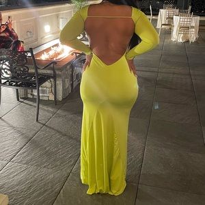 Neon Green Máximo Dress with Ruched Lower Back